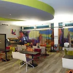 Hotell Brit Codalysa Marne La Vallee -